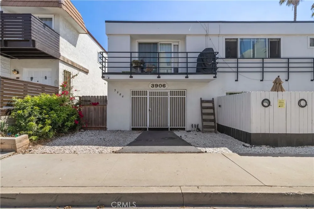 3906 Pacific Avenue Marina del Rey, CA 90292