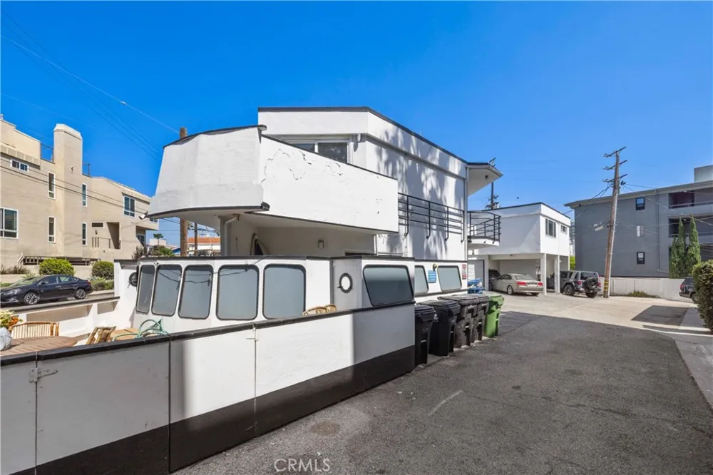 3906 Pacific Avenue Marina del Rey, CA 90292