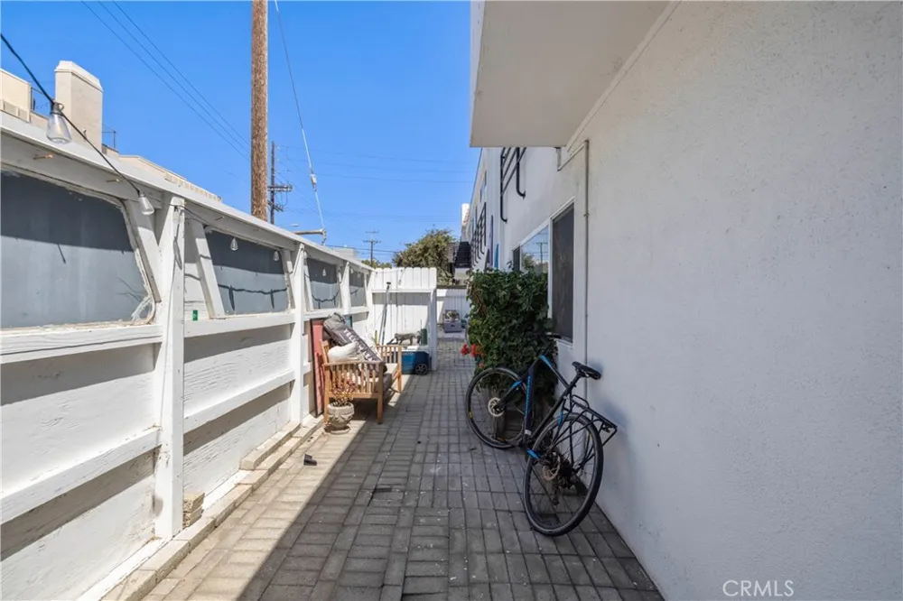 3906 Pacific Avenue Marina del Rey, CA 90292