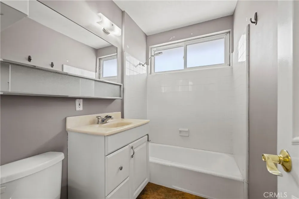3906 Pacific Avenue Marina del Rey, CA 90292