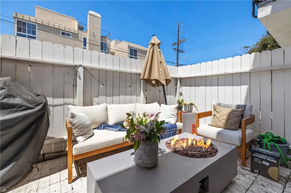 3906 Pacific Avenue Marina del Rey, CA 90292