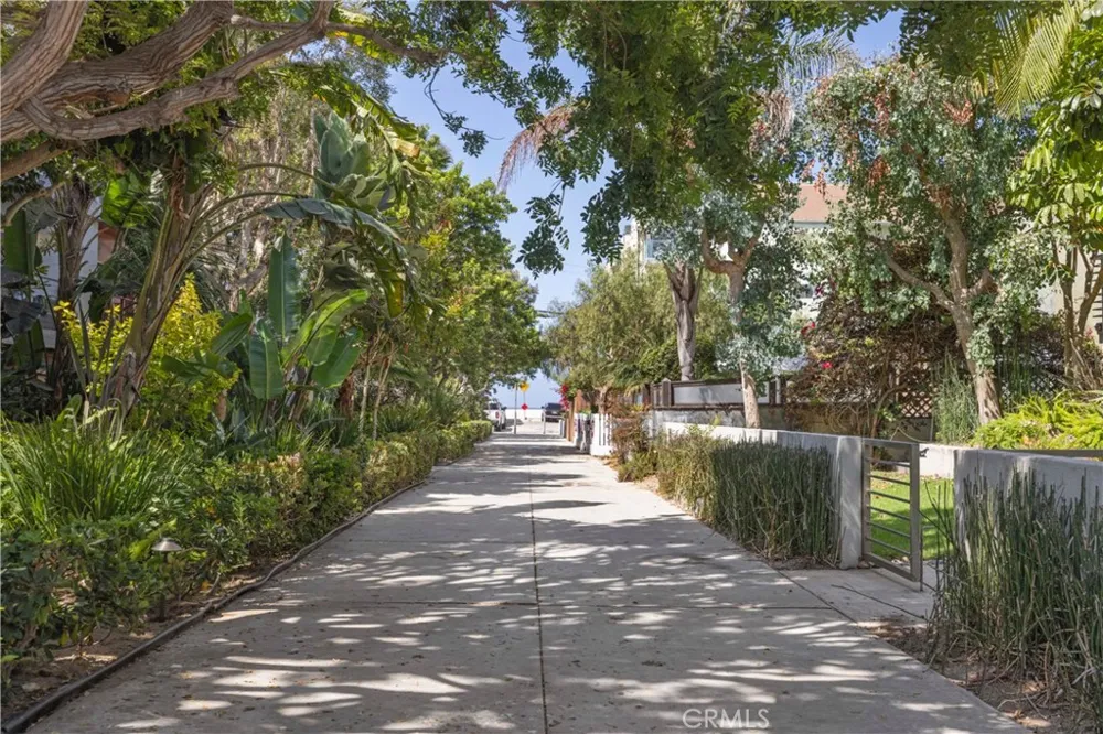 3906 Pacific Avenue Marina del Rey, CA 90292