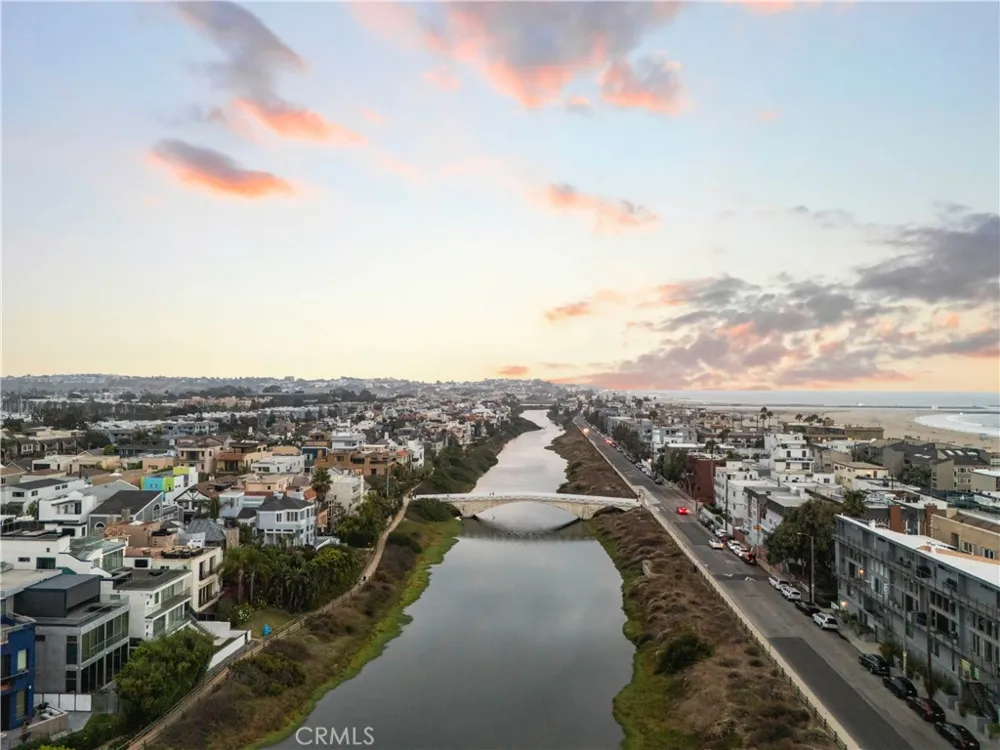 3906 Pacific Avenue Marina del Rey, CA 90292