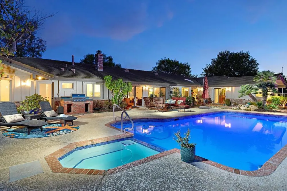 17505 Corte Lomas Verdes Poway, CA 92064