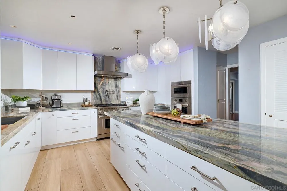 17505 Corte Lomas Verdes Poway, CA 92064