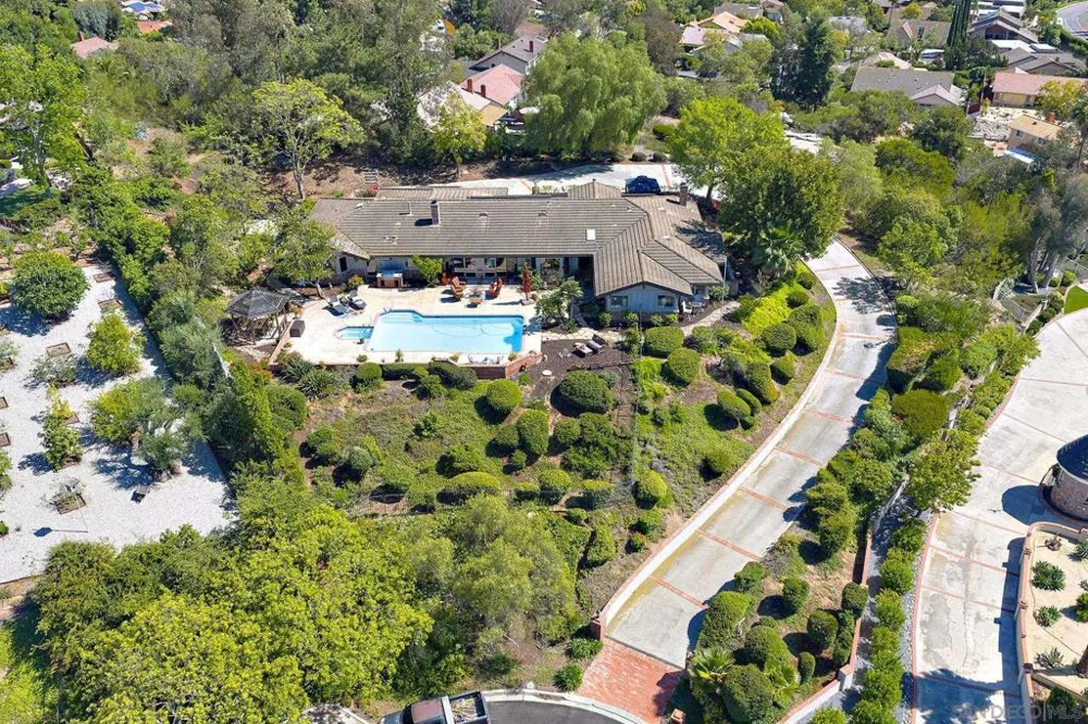 17505 Corte Lomas Verdes Poway, CA 92064