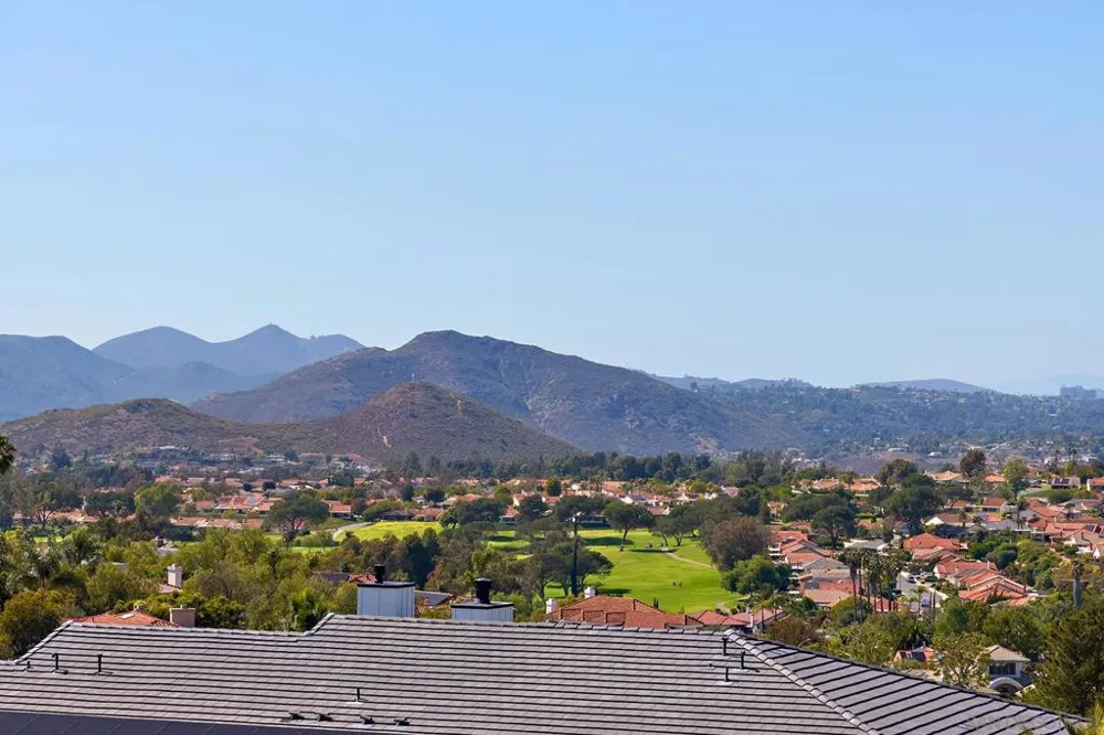17505 Corte Lomas Verdes Poway, CA 92064