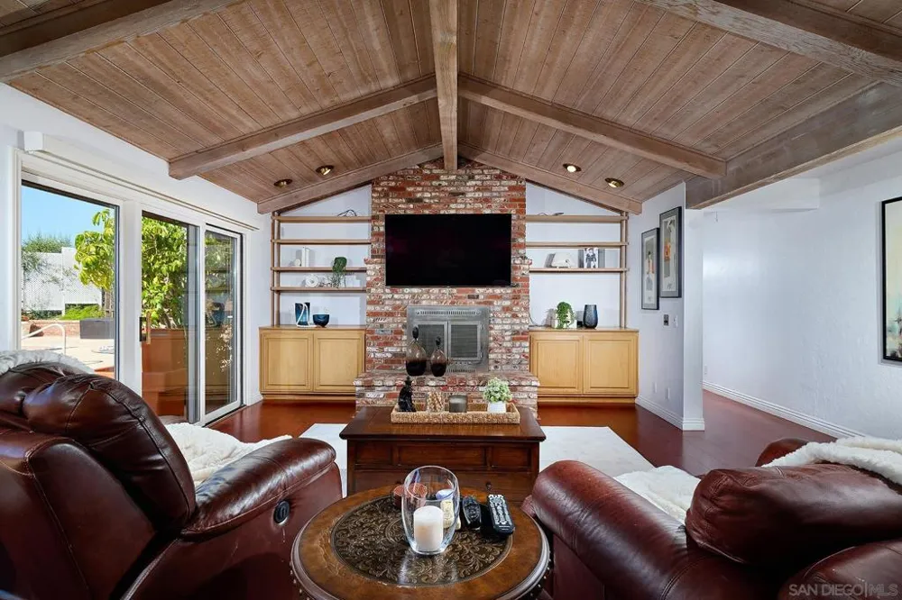 17505 Corte Lomas Verdes Poway, CA 92064