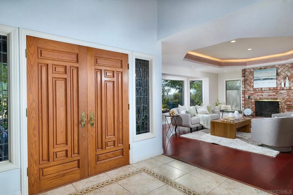 17505 Corte Lomas Verdes Poway, CA 92064