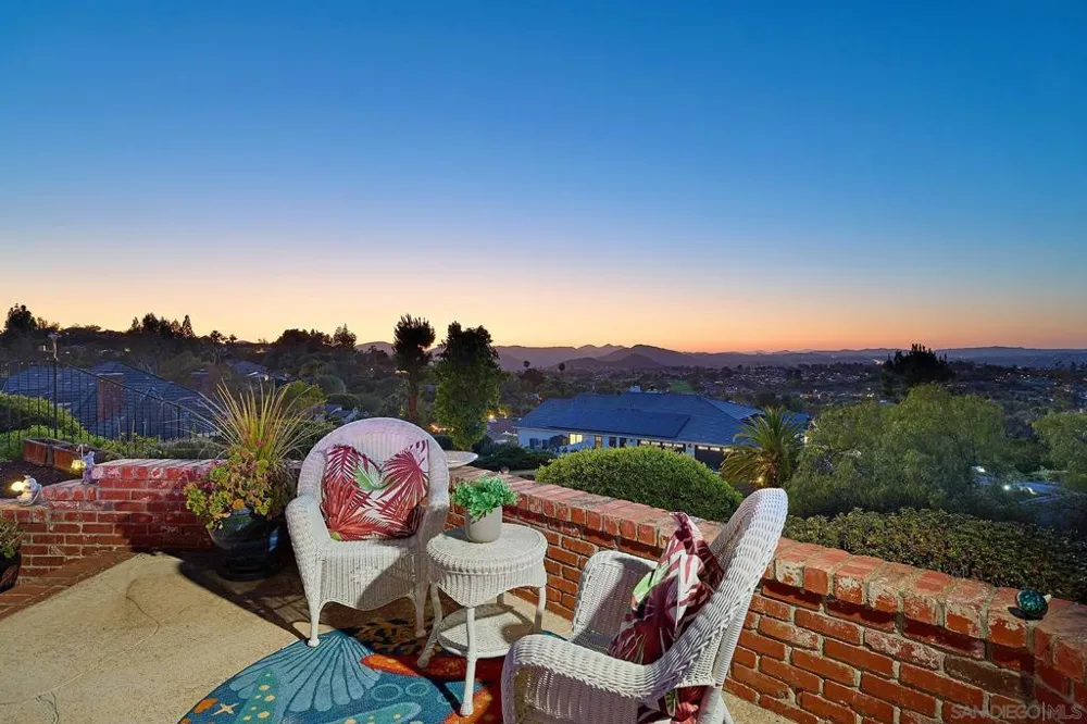 17505 Corte Lomas Verdes Poway, CA 92064