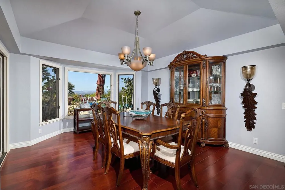 17505 Corte Lomas Verdes Poway, CA 92064