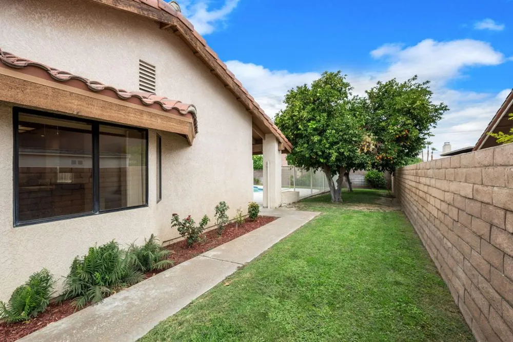 79580 Port Royal Avenue Bermuda Dunes, CA 92203