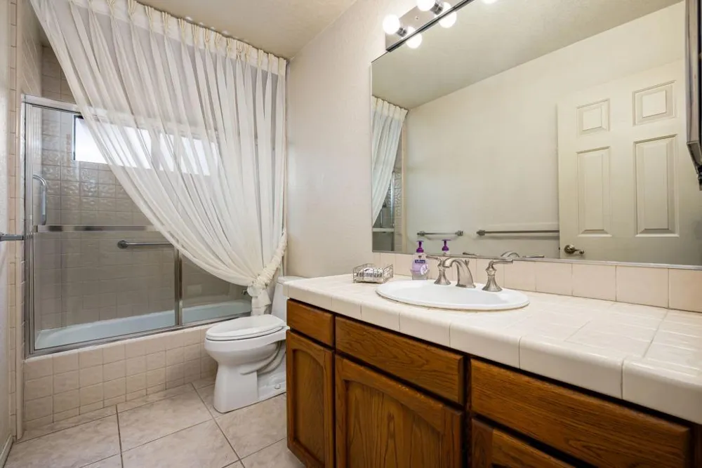 79580 Port Royal Avenue Bermuda Dunes, CA 92203