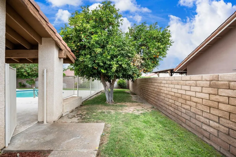 79580 Port Royal Avenue Bermuda Dunes, CA 92203