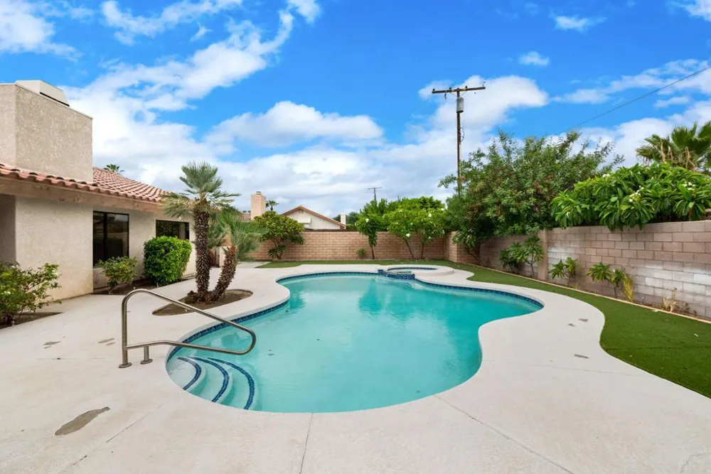 79580 Port Royal Avenue Bermuda Dunes, CA 92203