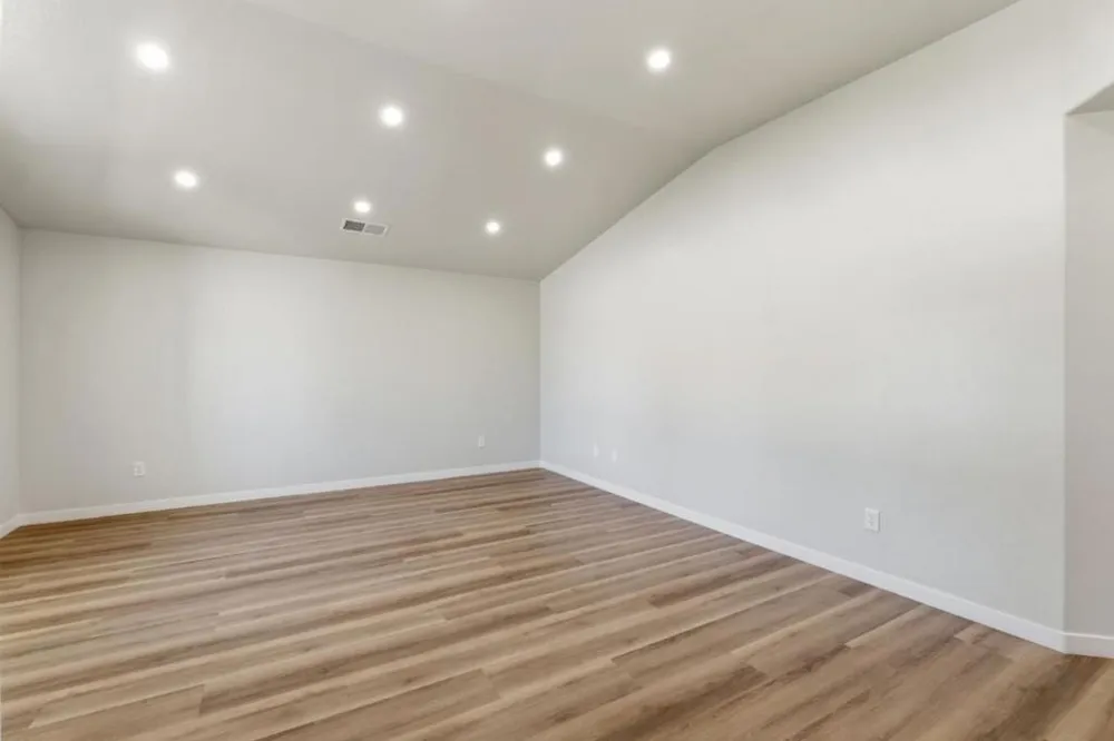 3709 Harris Road Bakersfield, CA 93313