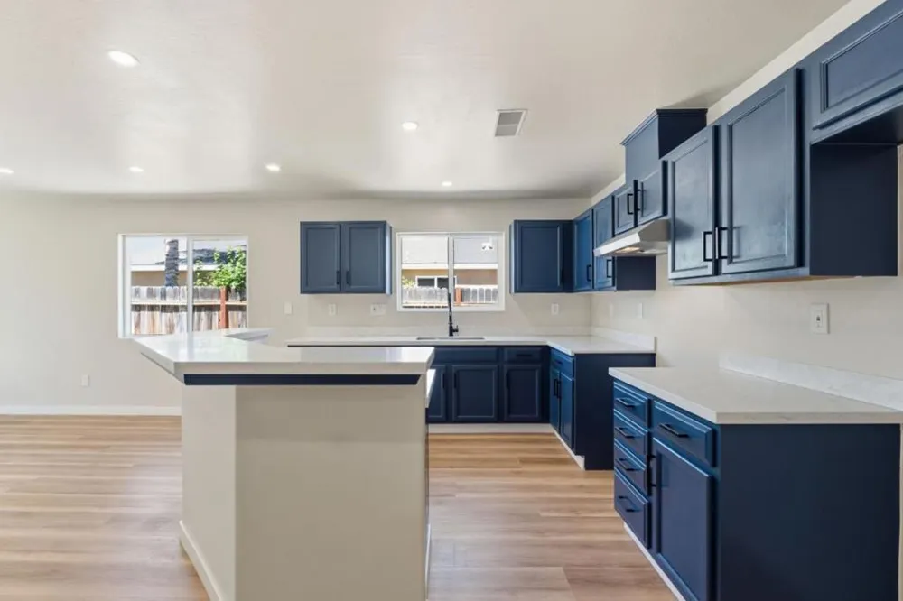 3709 Harris Road Bakersfield, CA 93313