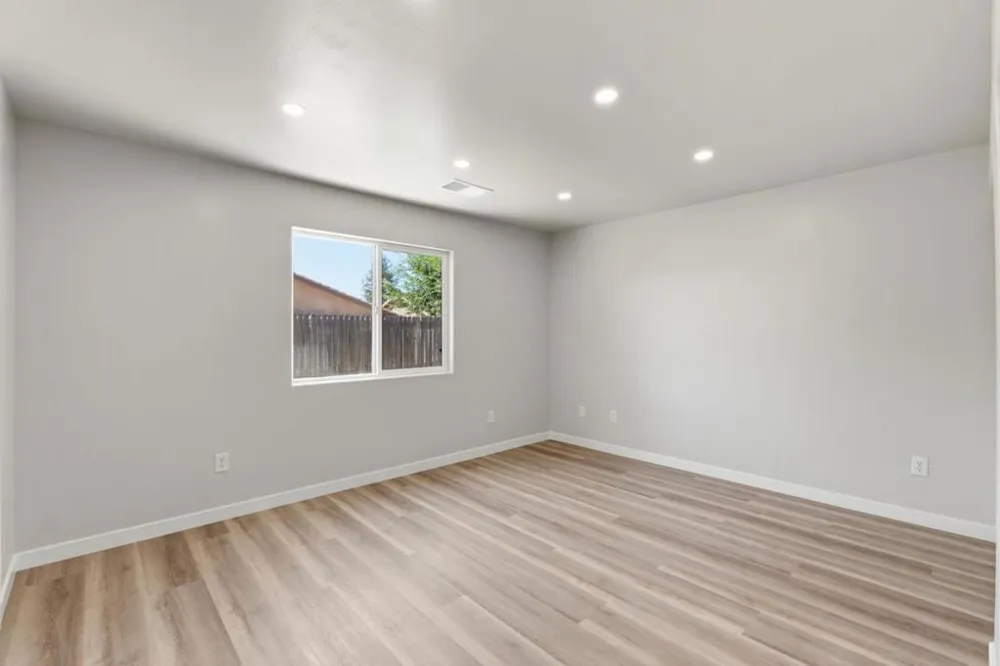 3709 Harris Road Bakersfield, CA 93313