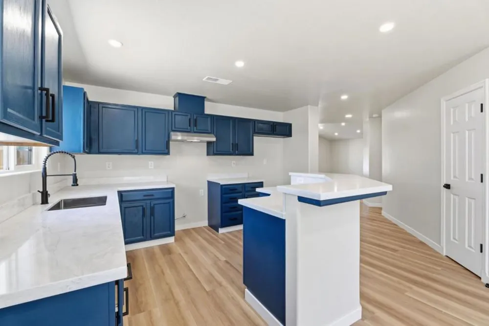 3709 Harris Road Bakersfield, CA 93313