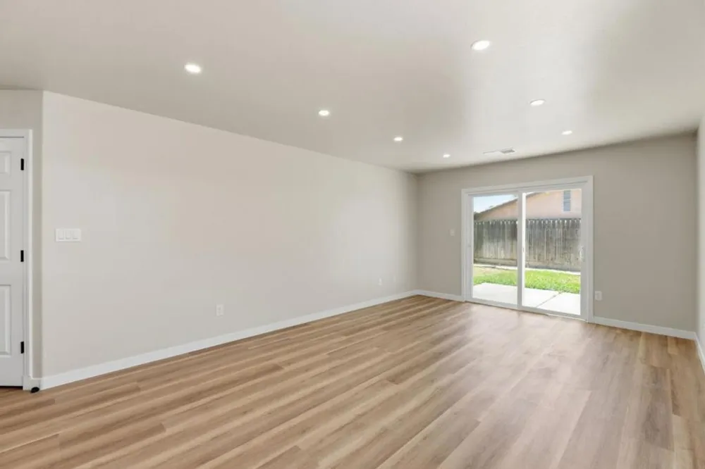 3709 Harris Road Bakersfield, CA 93313