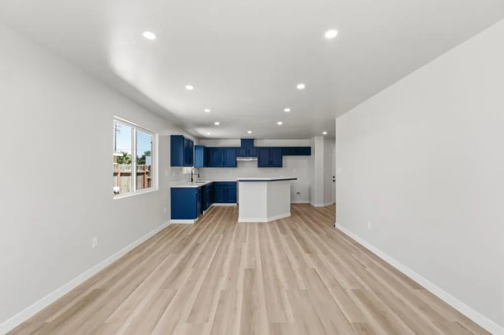 3709 Harris Road Bakersfield, CA 93313
