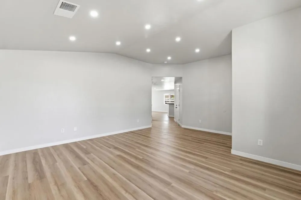 3709 Harris Road Bakersfield, CA 93313