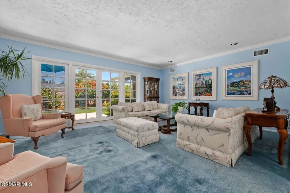 17701 Corinthian Drive Encino, CA 91316