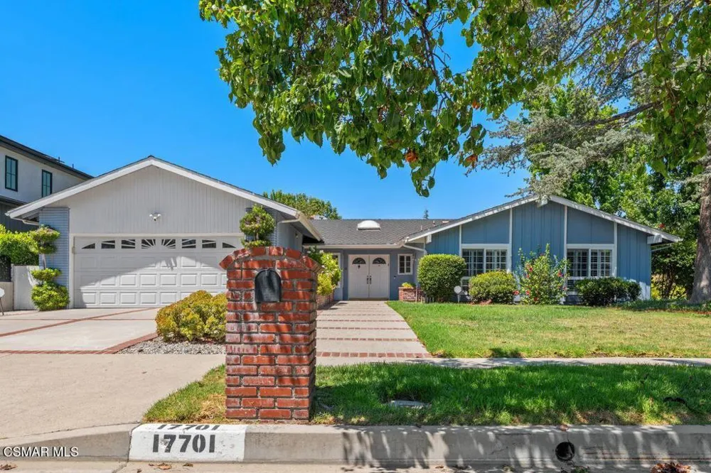 17701 Corinthian Drive Encino, CA 91316
