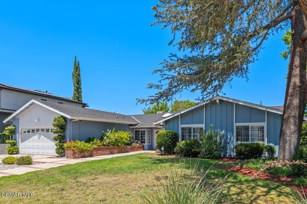 17701 Corinthian Drive Encino, CA 91316