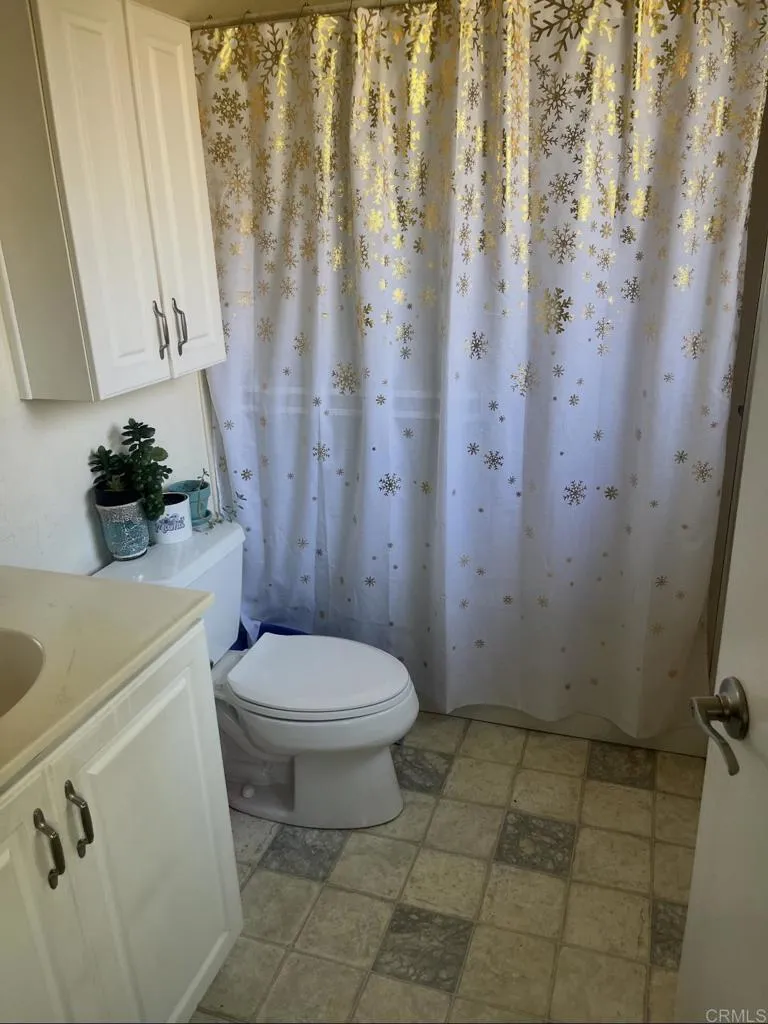 285 Parkbrook Place San Diego, CA 92114
