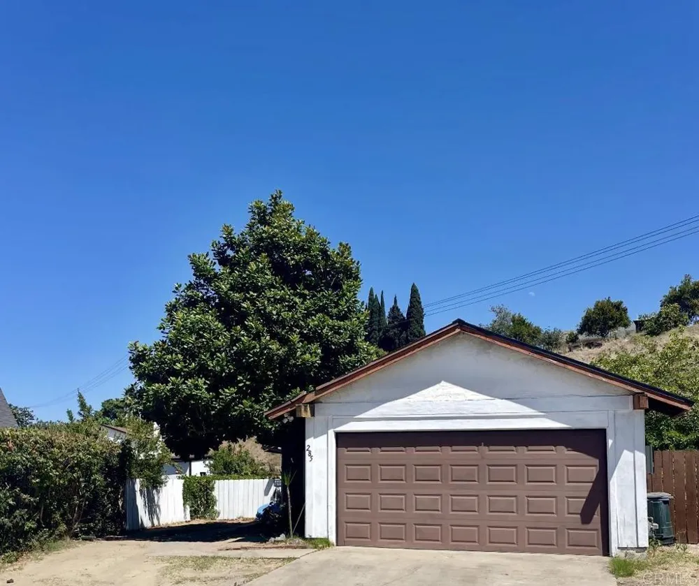 285 Parkbrook Place San Diego, CA 92114