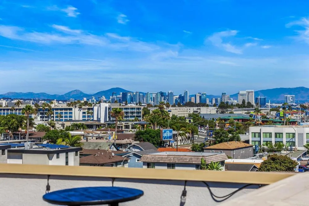 1423 Evergreen St San Diego, CA 92106