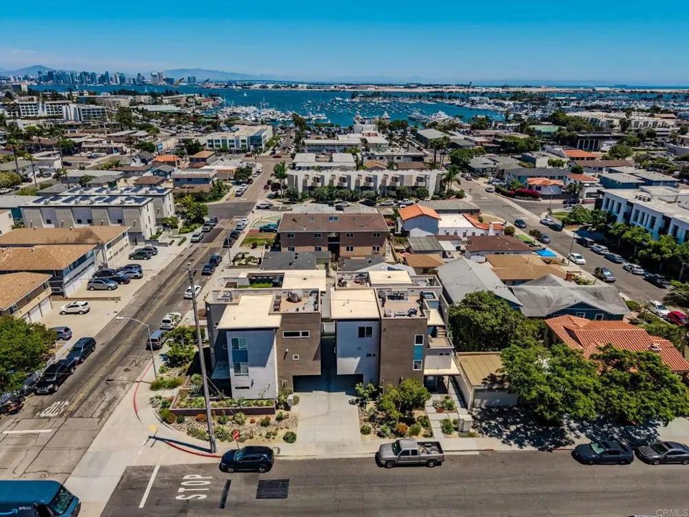 1423 Evergreen St San Diego, CA 92106