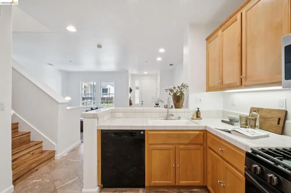 115 Carmel St San Pablo, CA 94806