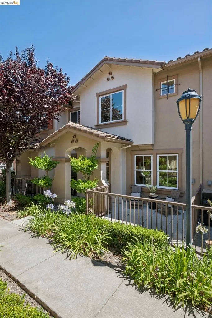 115 Carmel St San Pablo, CA 94806