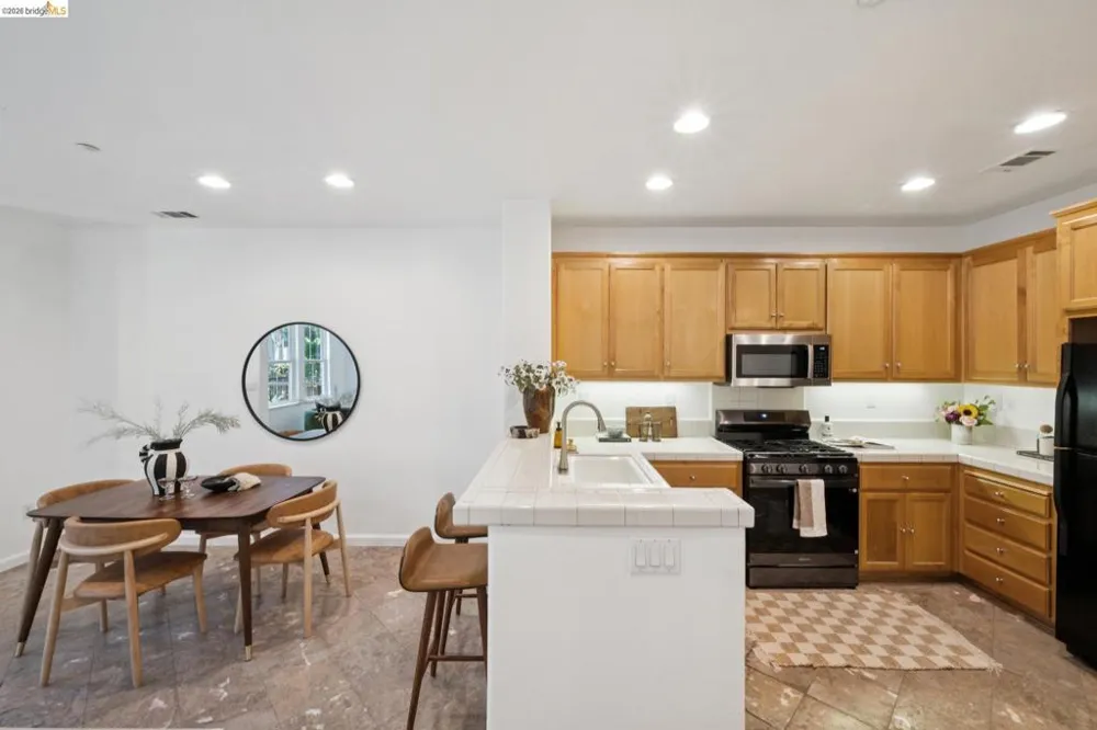 115 Carmel St San Pablo, CA 94806