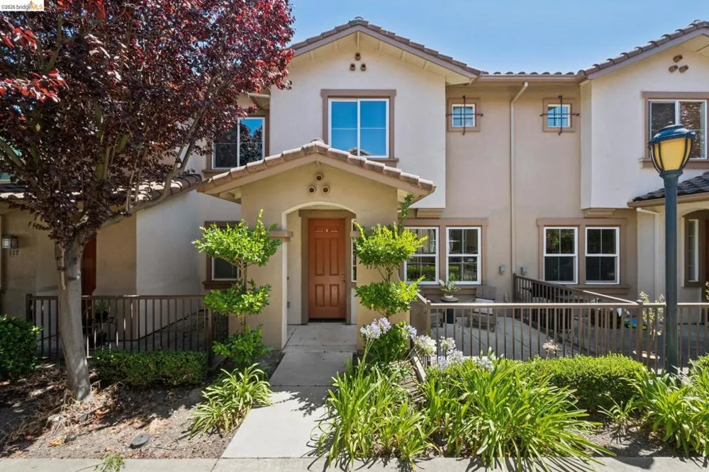 115 Carmel St San Pablo, CA 94806