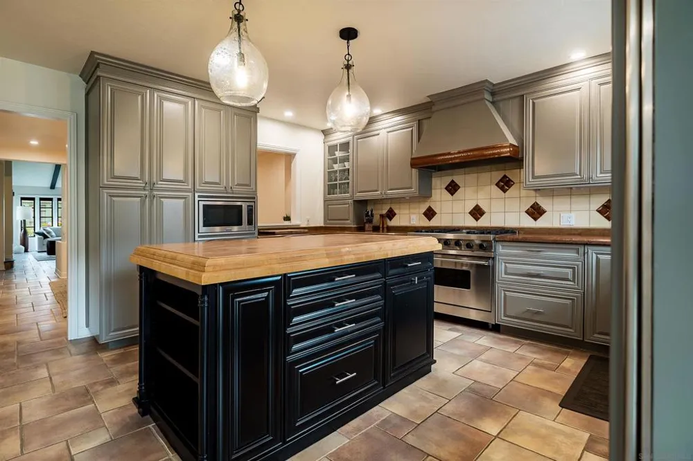 6117 La Flecha Rancho Santa Fe, CA 92067