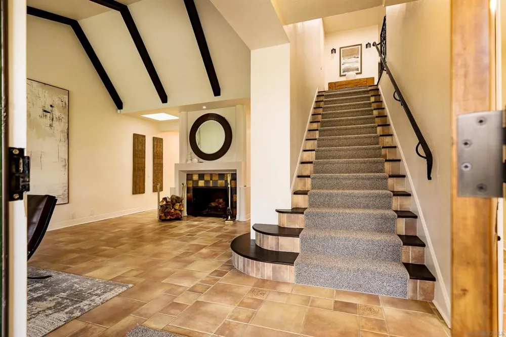 6117 La Flecha Rancho Santa Fe, CA 92067
