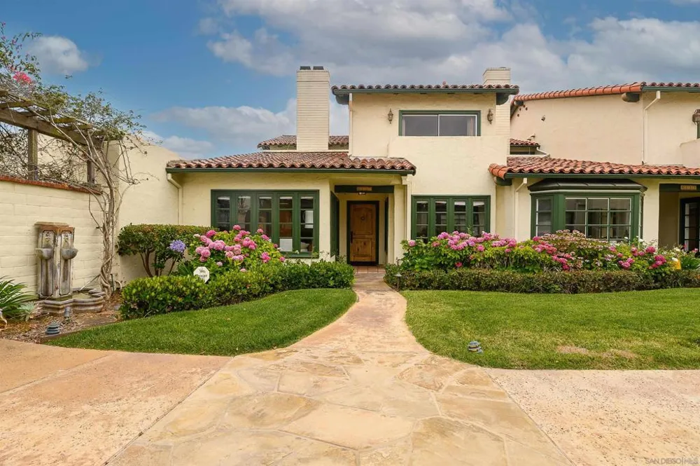 6117 La Flecha Rancho Santa Fe, CA 92067