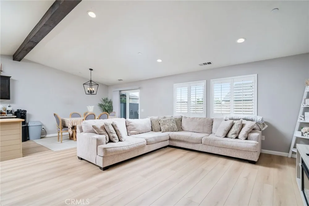11981 Regent Victorville, CA 92392