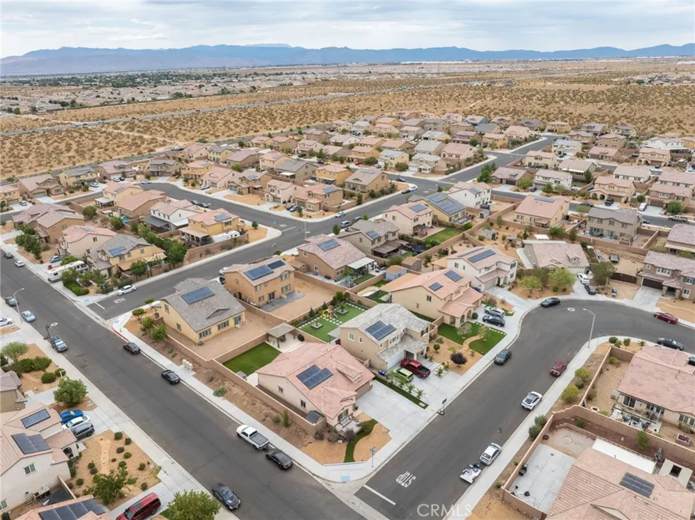 11981 Regent Victorville, CA 92392