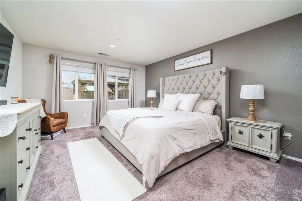 11981 Regent Victorville, CA 92392