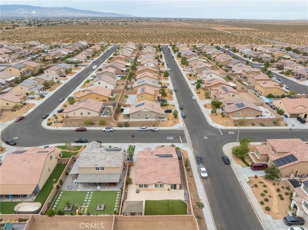 11981 Regent Victorville, CA 92392