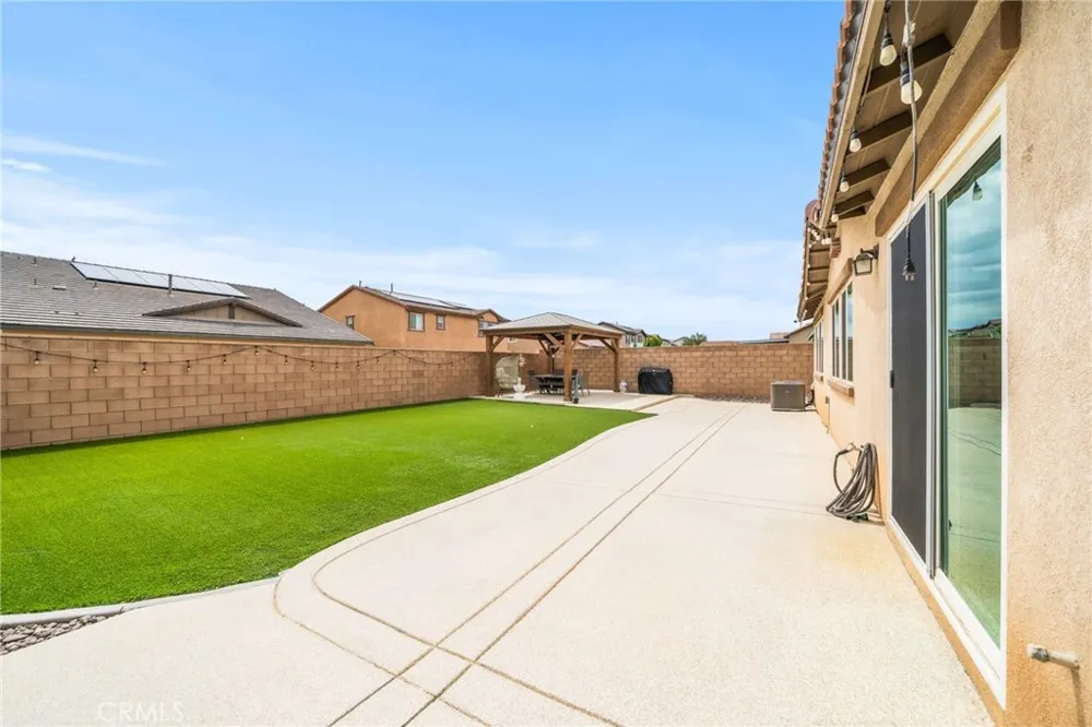 11981 Regent Victorville, CA 92392