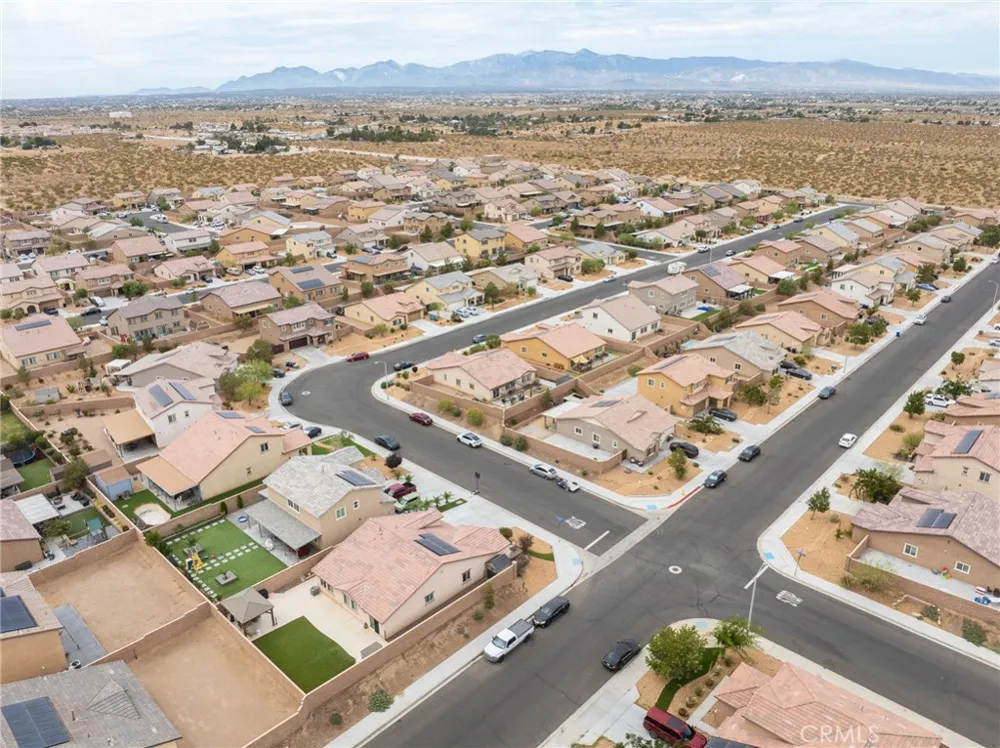 11981 Regent Victorville, CA 92392