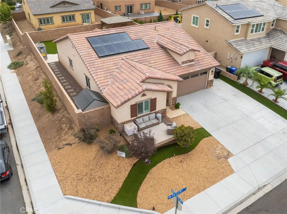 11981 Regent Victorville, CA 92392