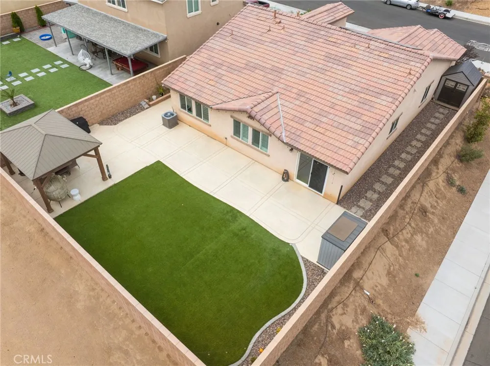 11981 Regent Victorville, CA 92392