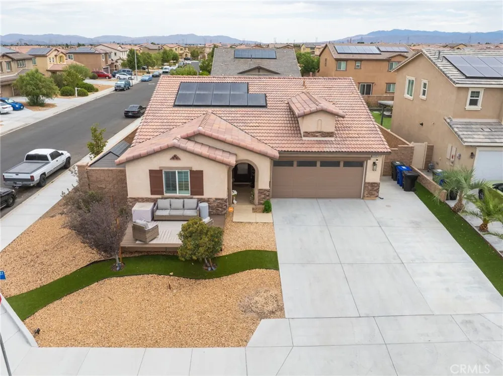 11981 Regent Victorville, CA 92392