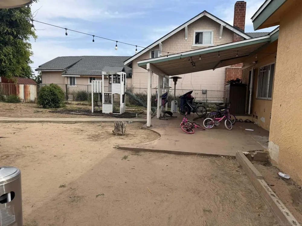 705 Harbison Avenue National City, CA 91950